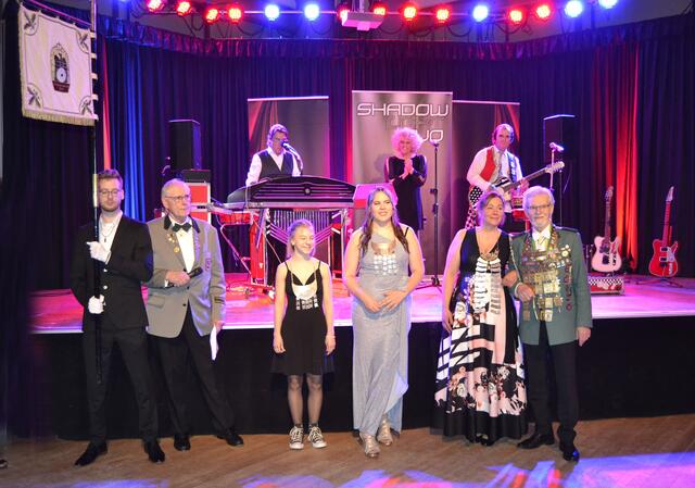 Kreiskönig Armin Chomanec (BSG Lehrte), Kreiskönigin Petra Steinmetz (SG Ahlten), Kreisjuniorenkönigin Kaja Thiesen (SV Hülptingsen) und die Kreisjugendkönigin Paula Demitz vom SV Thönse