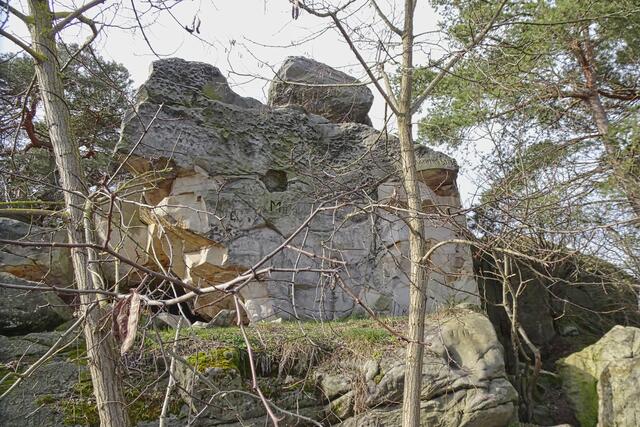 Sandfelsen auf der Altenburg