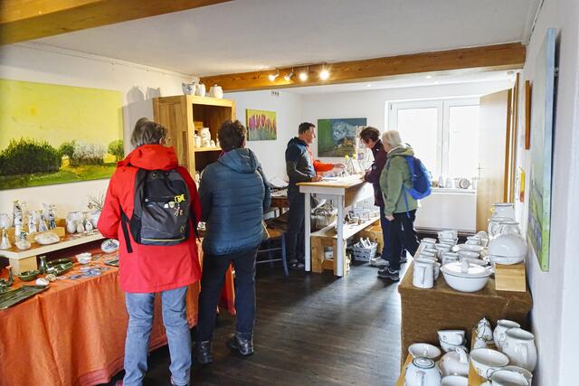im Verkaufsraum der Galerie