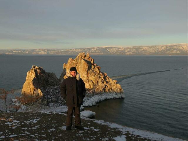 Der Schamanenfelsen im Baikalsee. | Foto: HanS SachS Autor