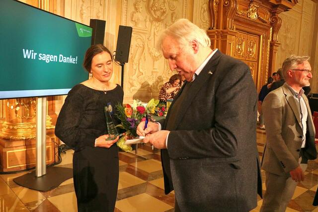 Elena Lilik mit Herbert Schmoll | Foto: Marianne Stenglein
