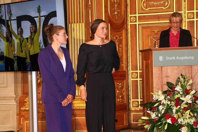 Emily Apel und Elena Lilik | Foto: Marianne Stenglein