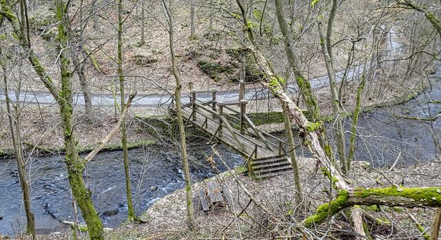 Die Selke - Brücke  an der "Lampe". Hier befindet sich, durch die beidseitigen  Felswände, die engste Stelle im gesamten ca. 65 km langem Selketal. 