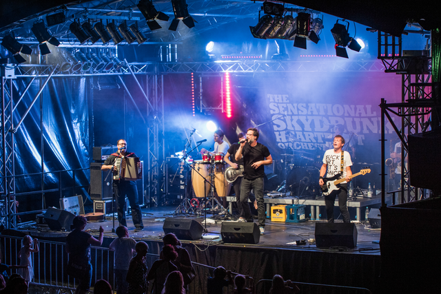 Klangwerk Friedberg/Bayern - Hinter den Kulissen von Licht und Ton - Thomas Knappich vor Ort - Alles installiert - und ab geht die Show!   | Foto: FSeventfoto