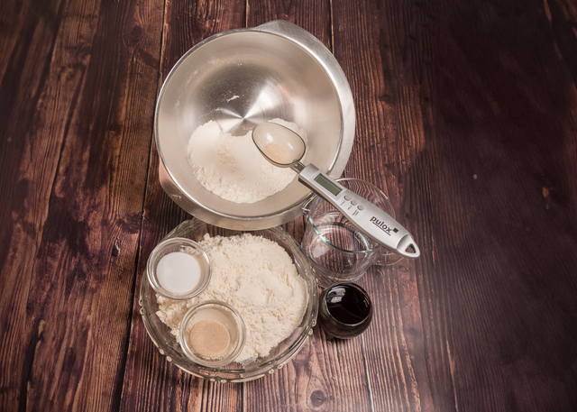 Sabinas Kochstudio 2024 - Frühlings-Baguette - Die Zutaten | Foto: FSeventfoto