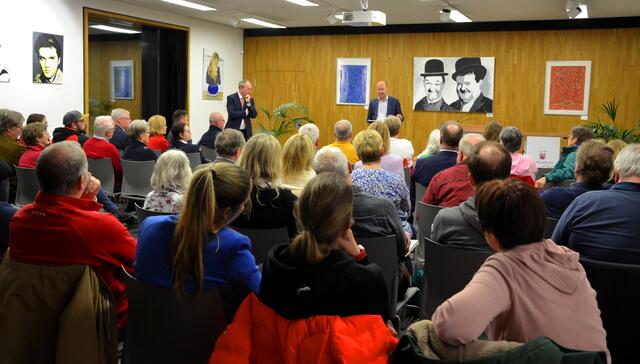 Groß war das Interesse bei den Vertretern der Königsbrunner Vereine an einem Treffen mit dem Landrat. | Foto: Anke Maresch