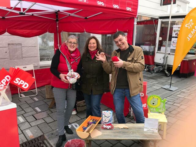 SPD Stadträtinnen Ulrike Sasse-Feile und Simone Hörmann
von und zu Gutenberg sowie Stefan Kolberg. | Foto: SPD Friedberg