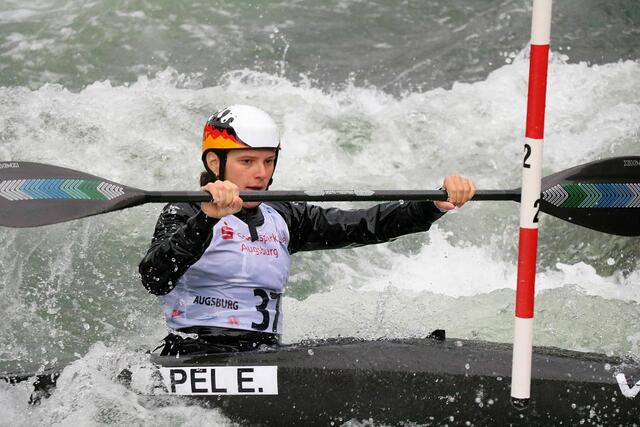 Emily Apel im K 1 Damen | Foto: Marianne Stenglein