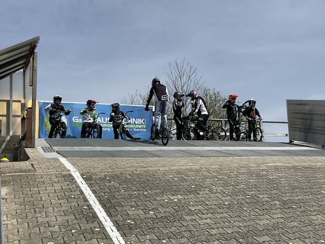 Foto: Sascha Ortel, Iv Ortel, Holger Stolz, Simone Kaffer, Franziska Schaefer, Sandra Rudolf