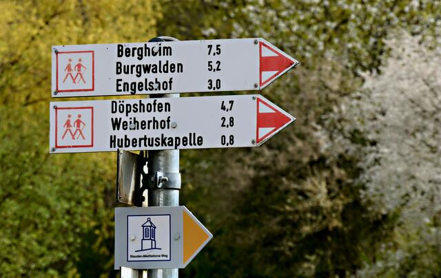 Unzählige Wander- und Radwege führen zu weiteren Zielen in der näheren Umgebung