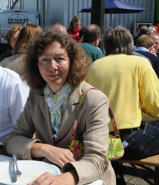 Die damalige Bezirksbürgermeisterin Christine Ranke-Heck war bei der Einweihung mit dabei.