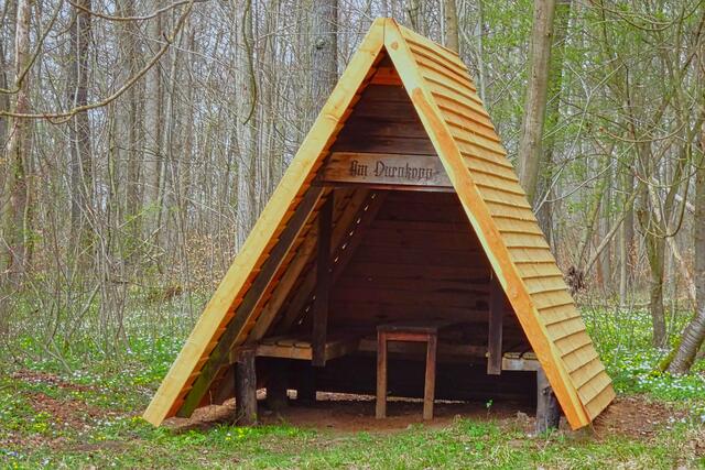 die neu renovierte Schutzhütte am Durnkopp