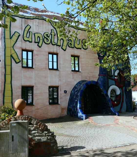 Das Kunsthaus mit einem breiten Spektrum über das Schaffen Hundertwassers