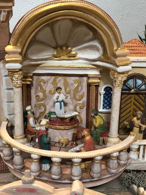 Foto: Der Jesusknabe lehrt im Tempel.