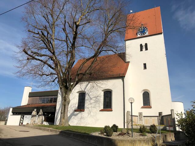 Foto: Im Gotteshaus St. Peter und Paul in Münster am Lech kann noch bis zum Pfingstfest die Passionskrippe von Mesner Felix Höfle bestaunt, betrachtet und bewundert werden. 