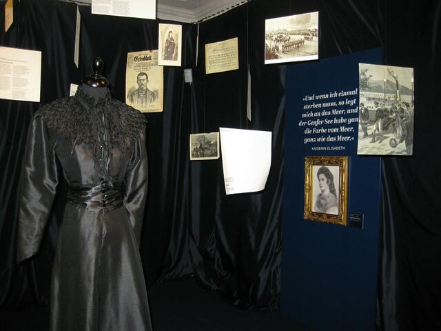Trauerkleid | Foto: Schloss Unterwittelsbach
