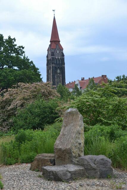 Parks und Gärten in Hannover (Foto: Katja Woidtke)

Aus meinem Archiv (2015) - Vahrenwalder Park mit Blick auf St. Joseph | Foto: Katja Woidtke