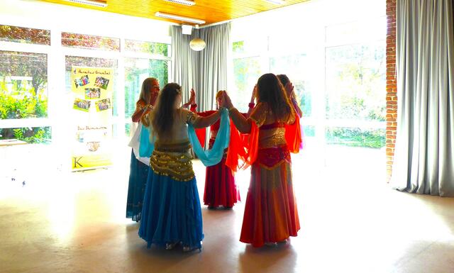 Paradies Oriental mit einem Armschleiertanz | Foto: Shima Mahi