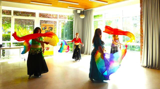 Schön bunt mit Schleierfächern | Foto: Shima Mahi