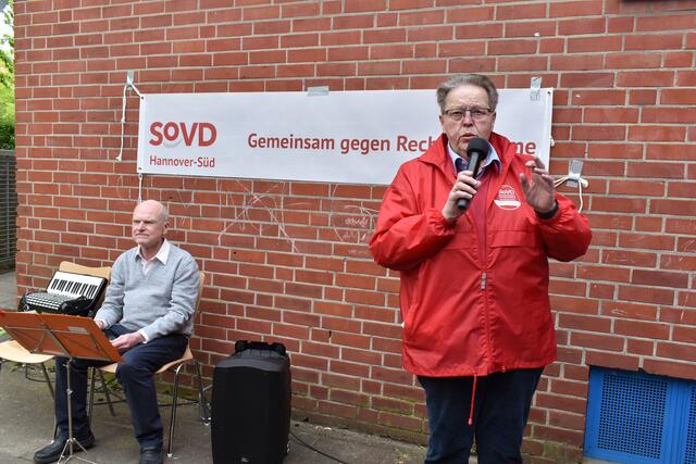 Dirk Battke eröffnet das Mai-Fest des SoVD.
