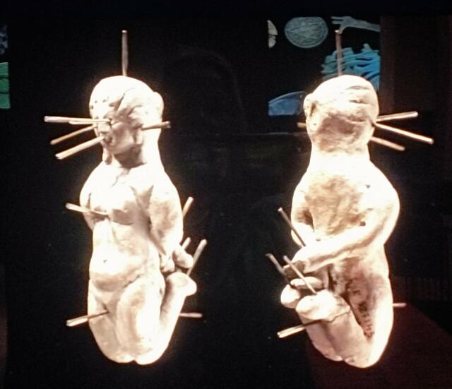 Sarapammon wollte ungedingt die Liebe der Ptlomais erzwingen, für diesen Zauber gab es genaue Anweisung
Ägypten, Terracotta, 3.-4. Jh