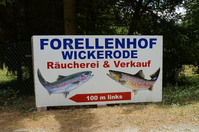 im Nachbarort von Questenberg Wickerode  befindet sich im Nassetal ein Forellenhof