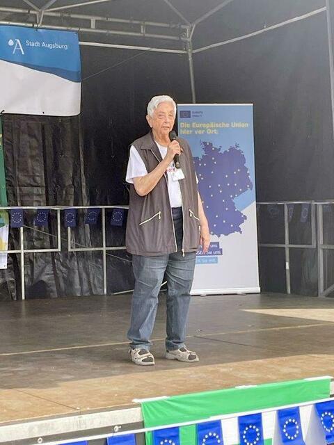 DFG Augsburg und Schwaben e.V.  Maria Gebhard bei der Vorstellung | Foto: Karl Rauch und Maria Gebhard