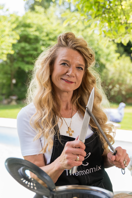 Aus dem Thermomix von Andrea Happacher: Schweinefilet im Schinkenmantel mit Spargel und Joghurt-Hollandaise | Foto: FSeventfoto