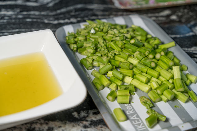 Sabinas Kochstudio - Spargelsuppe "Cappuccino-Style" | Foto: FSeventfoto