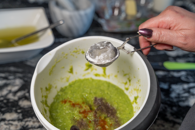 Sabinas Kochstudio - Spargelsuppe "Cappuccino-Style" | Foto: FSeventfoto