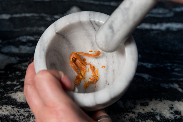 Sabinas Kochstudio - Spargelsuppe "Cappuccino-Style" | Foto: FSeventfoto