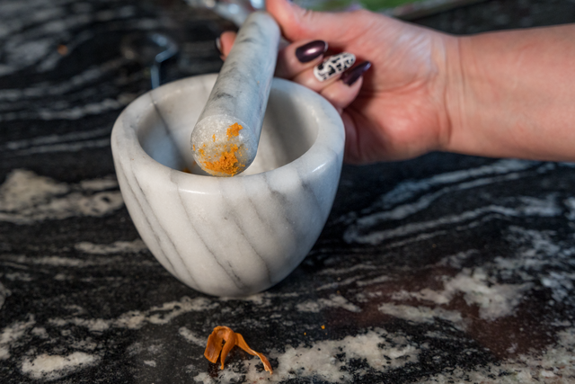 Sabinas Kochstudio - Spargelsuppe "Cappuccino-Style" | Foto: FSeventfoto