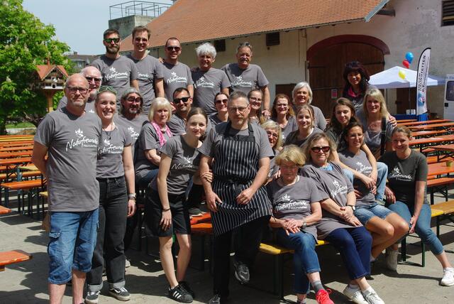 Die Bewirtungsmannschaft beim Maibaumfest | Foto: Naturfreunde Haunstetten