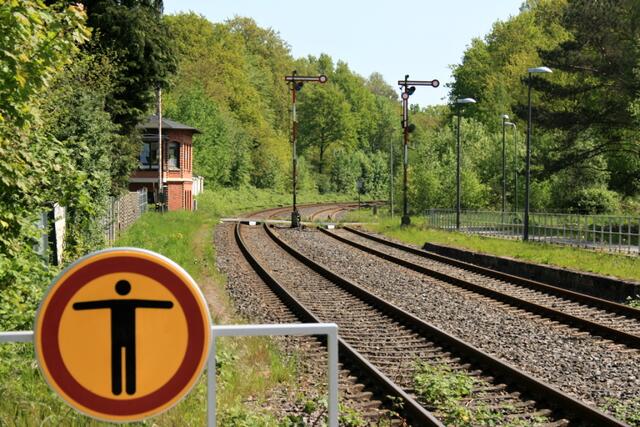 Alte Signaltechnik an wiedererstarkter Strecke