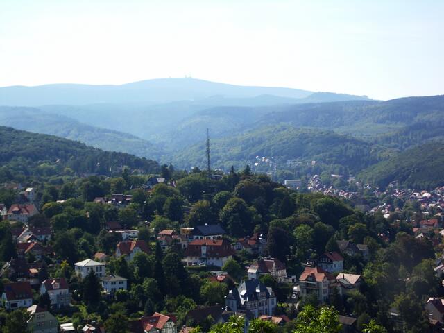 Natürlich auf den Brocken, dem höchsten Gipfel des Harzes.