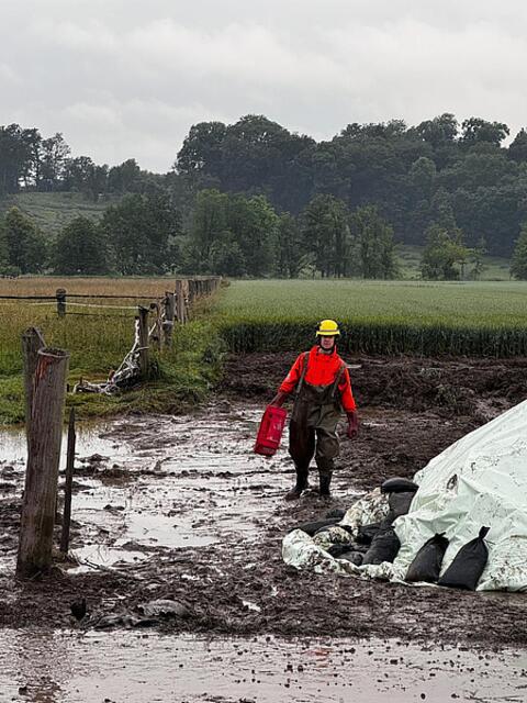 Ölschadensbekämpfung | Foto: Dieter Seebach/THW Augsburg