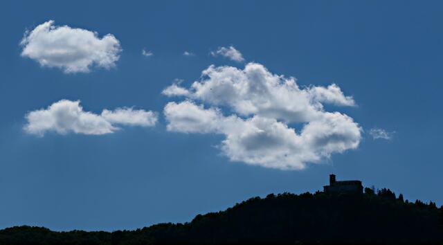 Vom Ruhekissen aus immer im Blick: die Kirche auf der Monte Isola