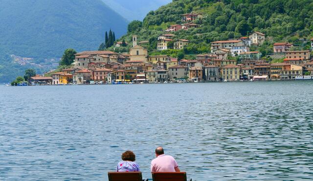 Pflichtbesuch: MONTE ISOLA, die größte Binneninsel Italiens mit dem Hauptort PESCHIERA MARAGLIO. Autos sind auf dem ganzen Eiland verboten.