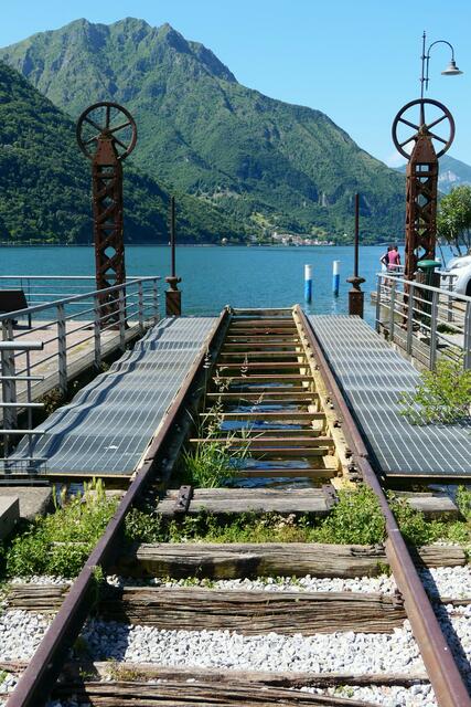 Am See gibt es noch ein altes Verladegleis für Schiffsgüter