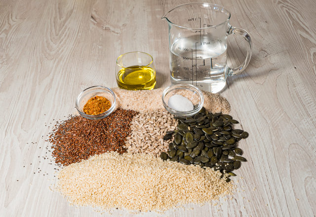 Sabinas Kochstudio: Low Carb Knabberspaß ohne Sünde - Die Zutaten | Foto: FSeventfoto