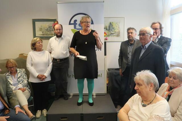 Claudia Eser-Schuberth, Dritte Bürgermeisterin, würdigt die Bedeutung des Fördervereins und der Sozialstation