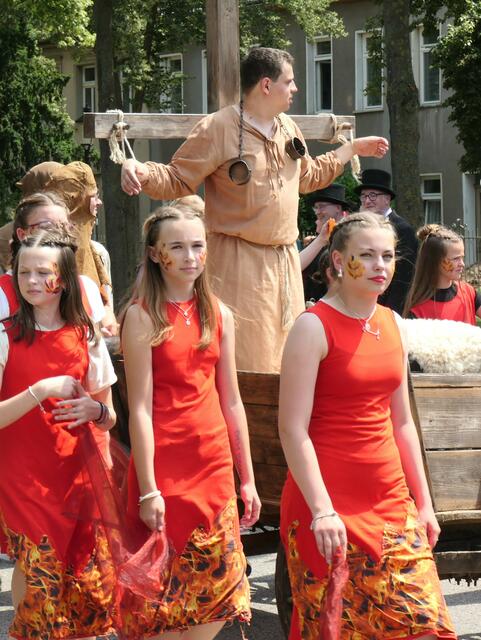 Jan Hus auf dem Weg zum Scheiterhaufen. 
(Als Ketzer 1415 in Konstanz verbrannt) 