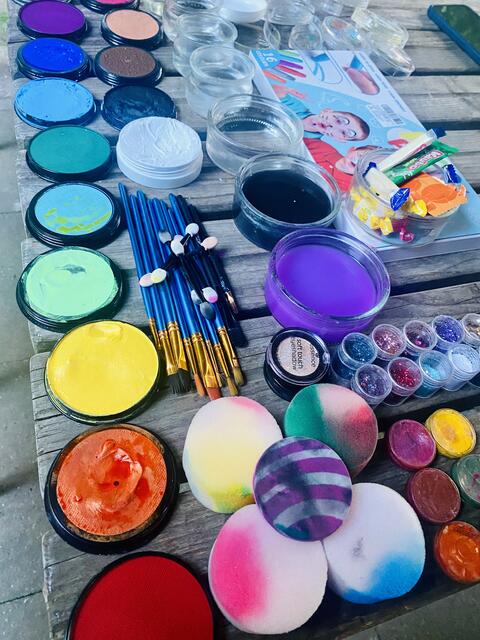 Das CDU Kinderschminkteam aus dem hiesigen Ortsverband Sehnde durfte selbstverständlich auch nicht fehlen beim Animationsabend am Bonhoefferhaus im Rahmen des Ferienpass Programm in den Sommerferien  | Foto: CDU OV Sehnde / (jr)