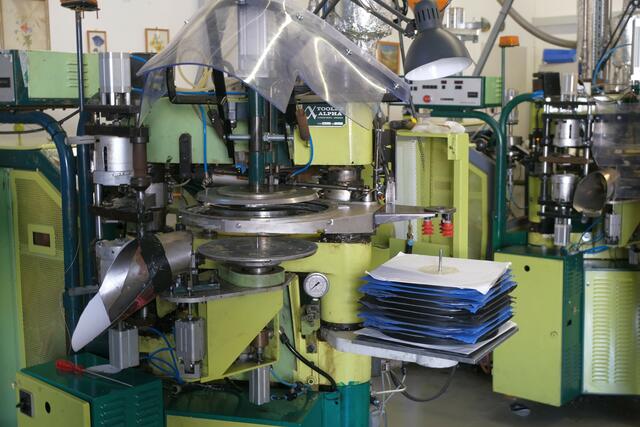 Die Schallplattenpresse, ein technisches Wunderding. | Foto: Bild: Franz Käsinger
