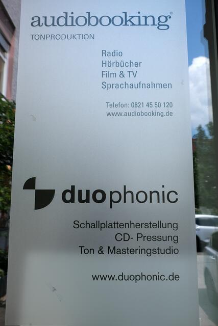 Das Firmenschild von duophonic. Schau doch mal rein: www.duophonic.de | Foto: Bild: Franz Käsinger