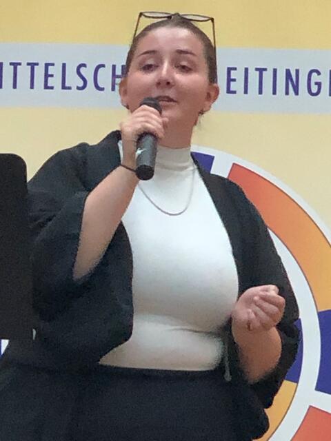 Foto: Delia Krohn erfreute mit "Great balls of fire" und "Hit the road, Jack".