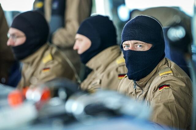 Die Brücke der BADEN- WÜRTTEMBERG auf Gefechtsstation beim RAM- Schießen (Rolling Airframe Missile) | Foto: Bundeswehr