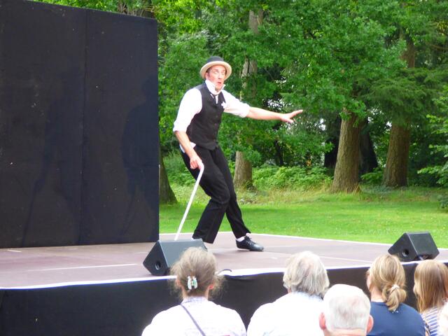 Ein wenig Slapstick