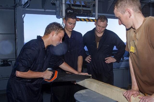 Leckabwehrübung auf der FRANKFURT AM MAIN | Foto: Bundeswehr