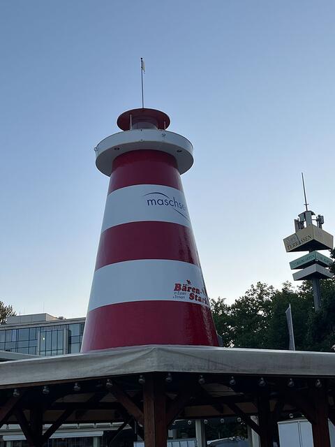 Auch der Leuchtturm ist bereits wieder aufgebaut.